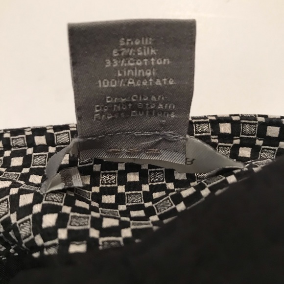 Ann Taylor, Lindsay Patterned Short Capri Pants - Picture 6 of 6